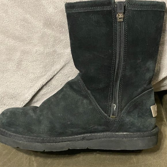 Zip-up Medium Height UGG Boots - Picture 3 of 6